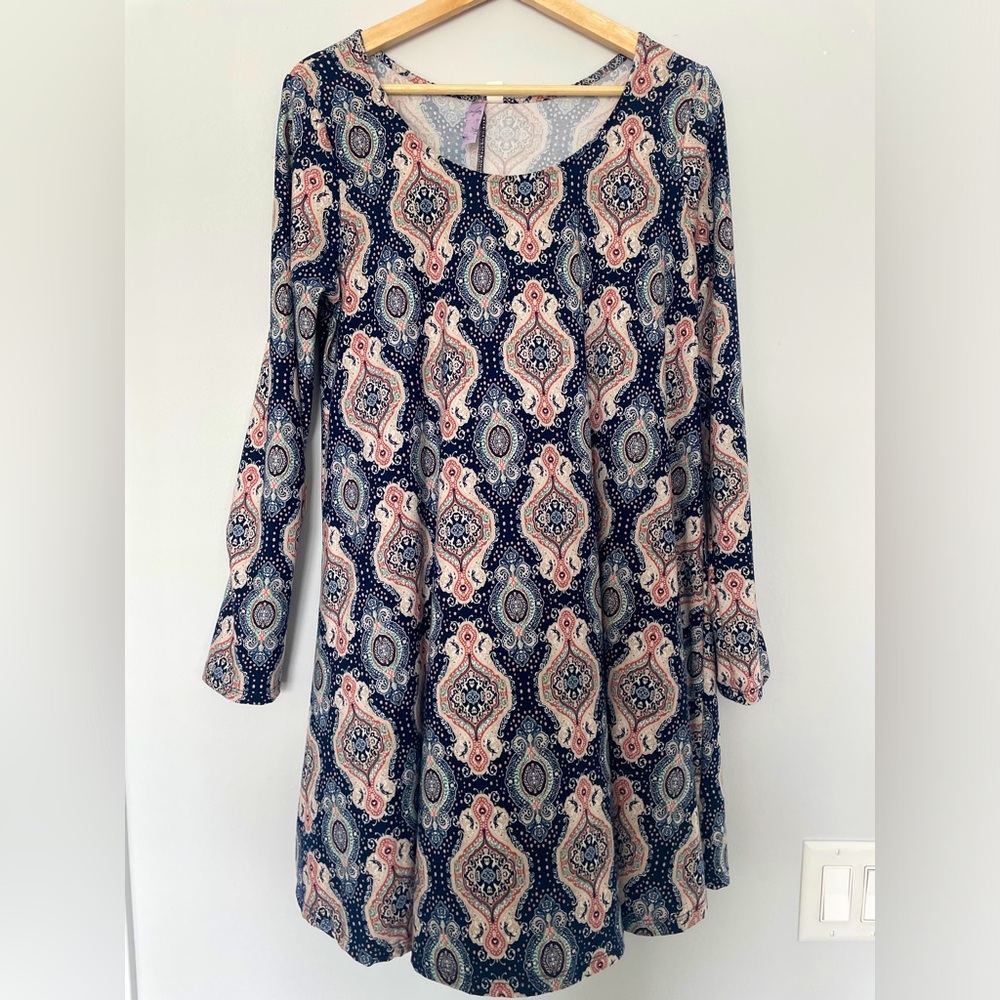 Alya ~ Long Sleeve Stretchy Printed Dress ~ Size L